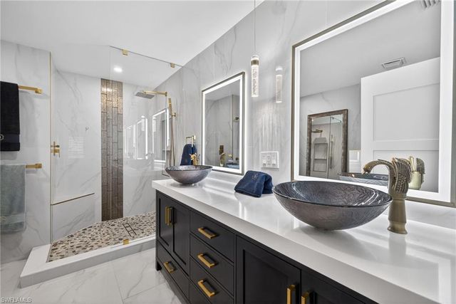 1033 Egrets Walk CIR 103, Naples, FL 34108