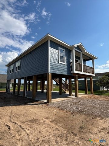 423 Calumet, Palacios, TX 77465