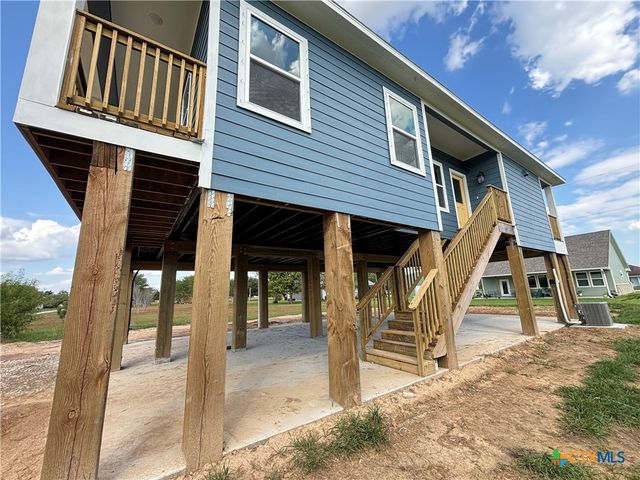 423 Calumet, Palacios, TX 77465