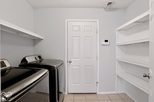 6626 Sonesta Drive, Indianapolis, IN 46217