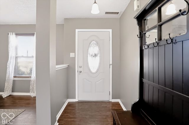 6626 Sonesta Drive, Indianapolis, IN 46217