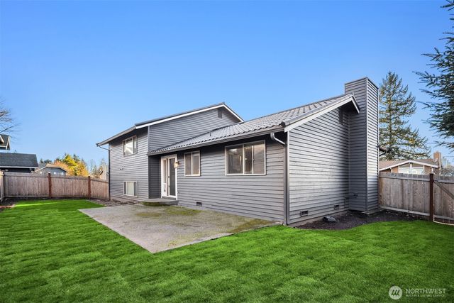 17204 109th Place SE, Renton, WA 98055