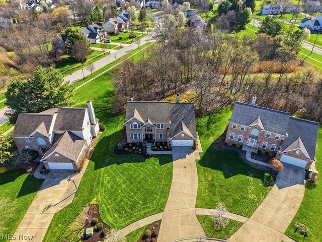 9943 Brookhill Circle, Twinsburg, OH 44087