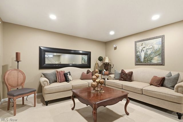 9943 Brookhill Circle, Twinsburg, OH 44087