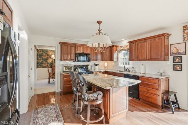 9943 Brookhill Circle, Twinsburg, OH 44087