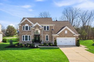 9943 Brookhill Circle, Twinsburg, OH 44087