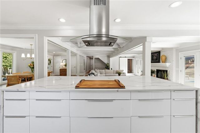 6179 Windsong Way, Smoke Rise, GA 30087