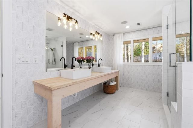 6179 Windsong Way, Smoke Rise, GA 30087