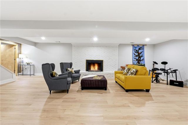 6179 Windsong Way, Smoke Rise, GA 30087