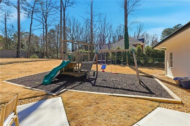 6179 Windsong Way, Smoke Rise, GA 30087