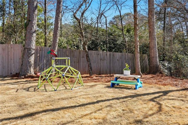 6179 Windsong Way, Smoke Rise, GA 30087