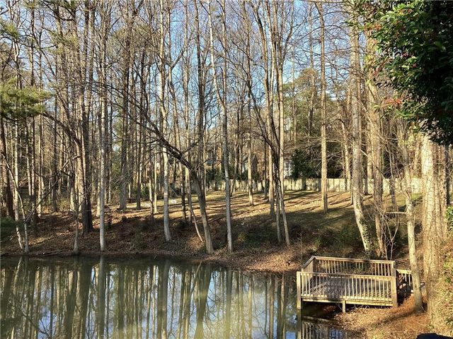 6179 Windsong Way, Smoke Rise, GA 30087