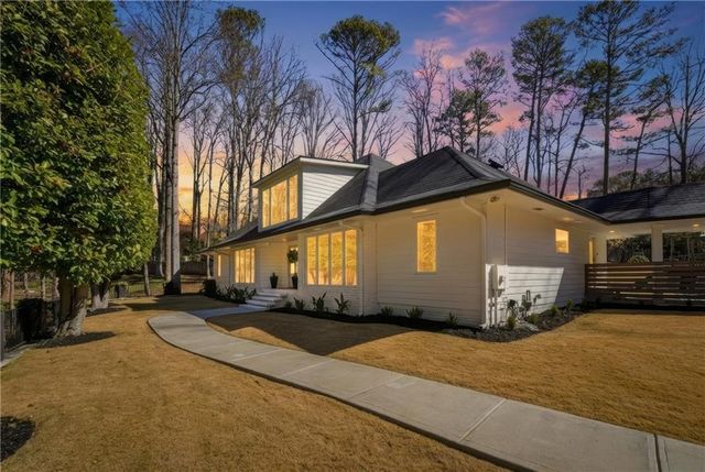 6179 Windsong Way, Smoke Rise, GA 30087