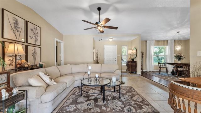 906 CRESTVIEW DRIVE, Auburndale, FL 33823
