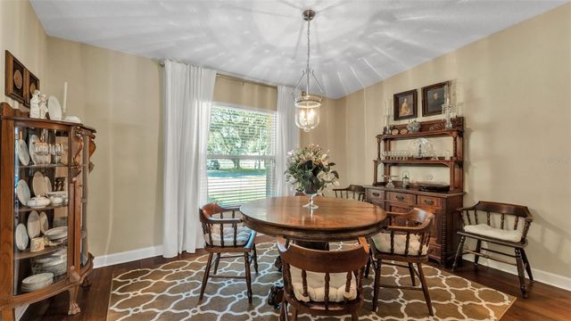 906 CRESTVIEW DRIVE, Auburndale, FL 33823