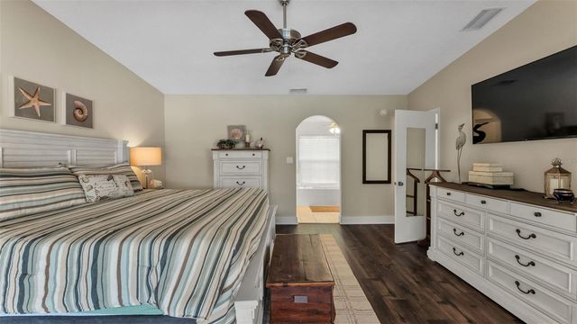 906 CRESTVIEW DRIVE, Auburndale, FL 33823