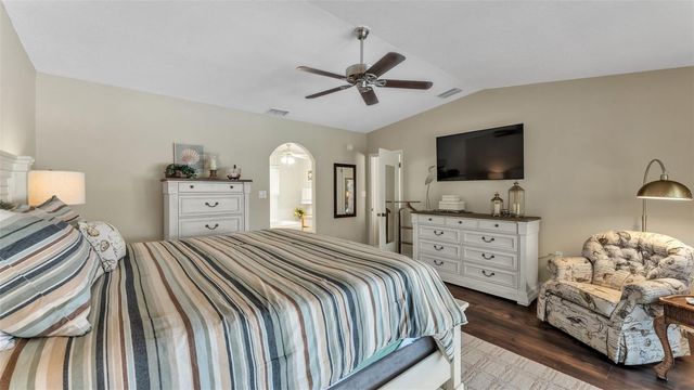 906 CRESTVIEW DRIVE, Auburndale, FL 33823