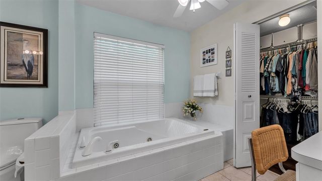 906 CRESTVIEW DRIVE, Auburndale, FL 33823