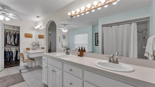 906 CRESTVIEW DRIVE, Auburndale, FL 33823