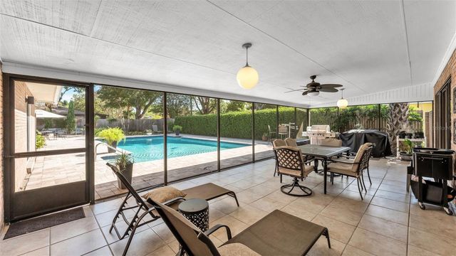 906 CRESTVIEW DRIVE, Auburndale, FL 33823