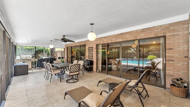906 CRESTVIEW DRIVE, Auburndale, FL 33823