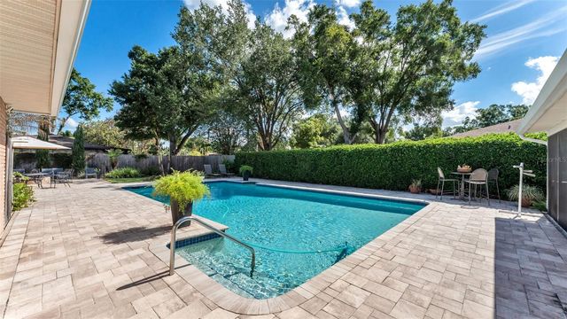 906 CRESTVIEW DRIVE, Auburndale, FL 33823