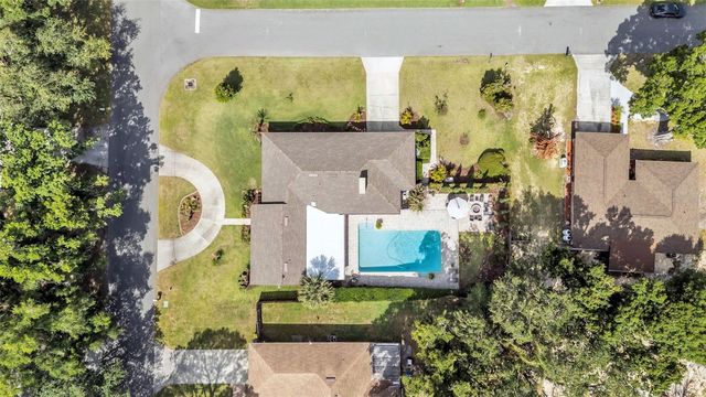 906 CRESTVIEW DRIVE, Auburndale, FL 33823
