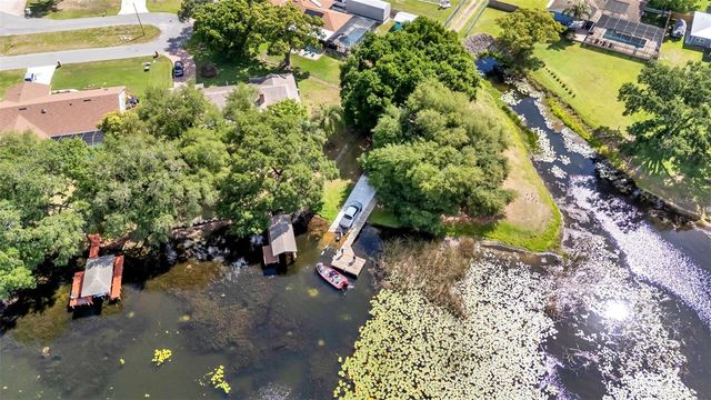 906 CRESTVIEW DRIVE, Auburndale, FL 33823