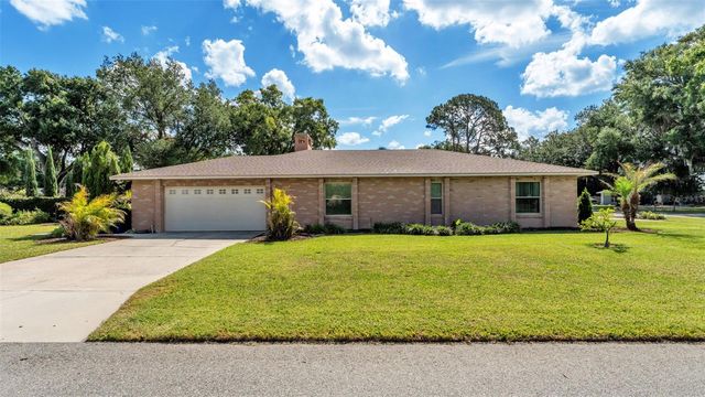 906 CRESTVIEW DRIVE, Auburndale, FL 33823
