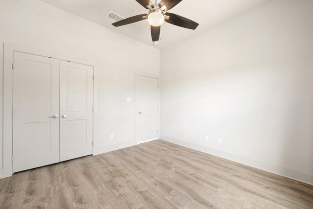 411 Eagle LN, Fischer, TX 78623