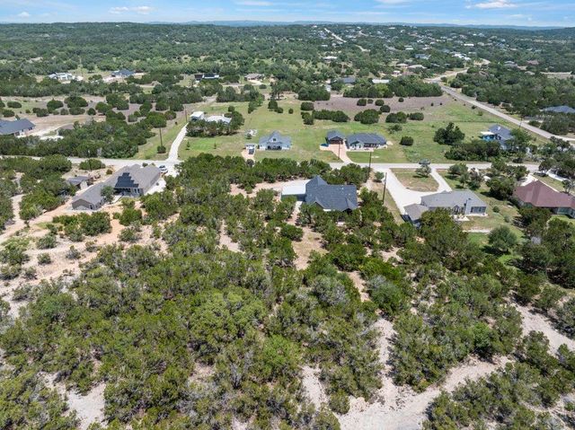 411 Eagle LN, Fischer, TX 78623