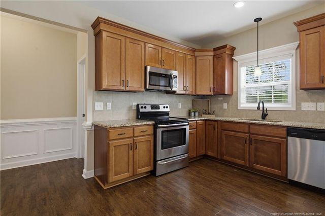 103 Crossbridge Lane, Autryville, NC 28318