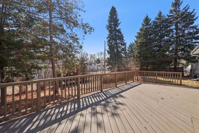 1105 Sequoia Trail, Madison, WI 53713