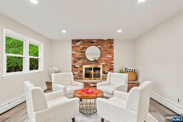 22 Marguerite Lane, Montville Township, NJ 07082