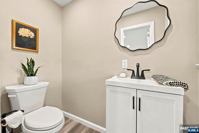 22 Marguerite Lane, Montville Township, NJ 07082