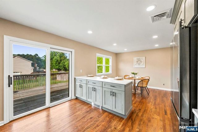 22 Marguerite Lane, Montville Township, NJ 07082