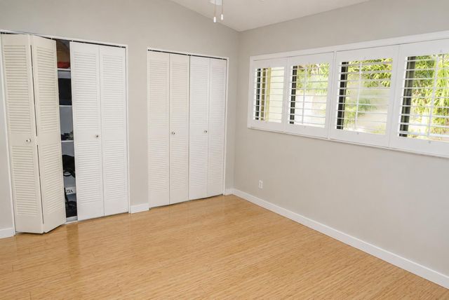 3062 S Oakland Forest Drive 203, Oakland Park, FL 33309
