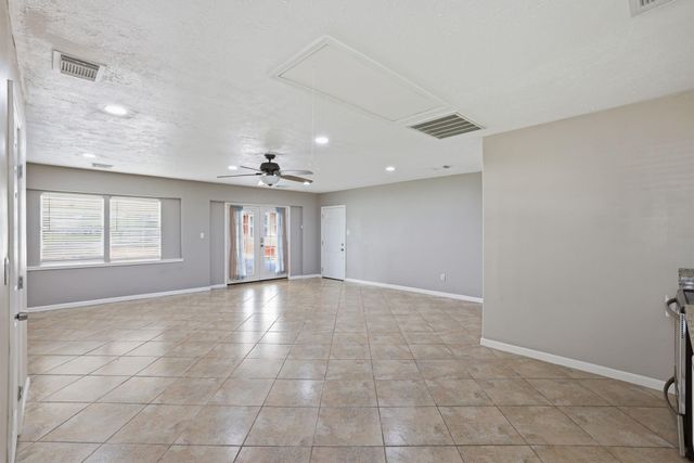 15432 Atwood Lane, Crosby, TX 77532