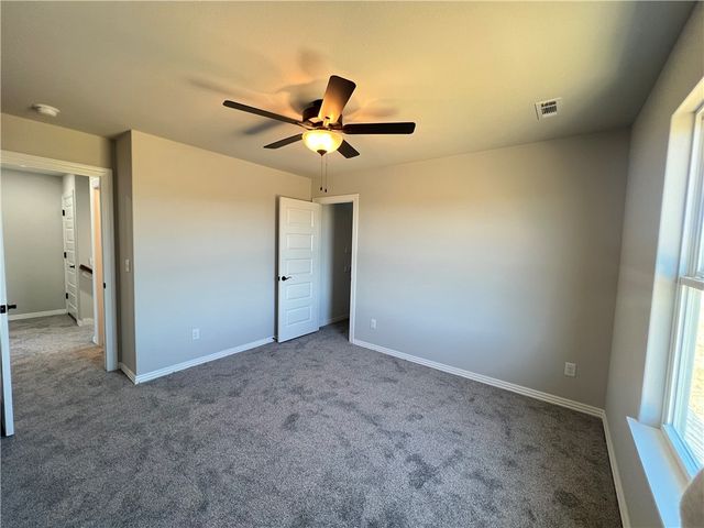 227 Tonya Loop, Huntsville, AR 72740