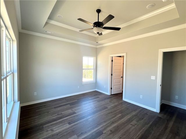 227 Tonya Loop, Huntsville, AR 72740