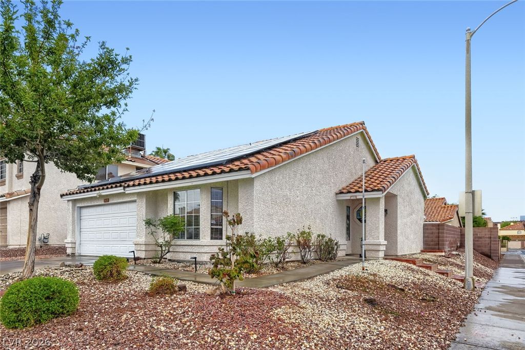 749 Tenderfoot Circle, Henderson, NV 89014 — photo 2