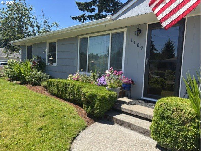 1107 Se 123RD Ave, Portland, OR 97233
