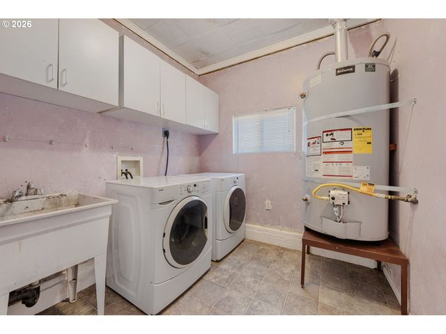 1107 Se 123RD Ave, Portland, OR 97233