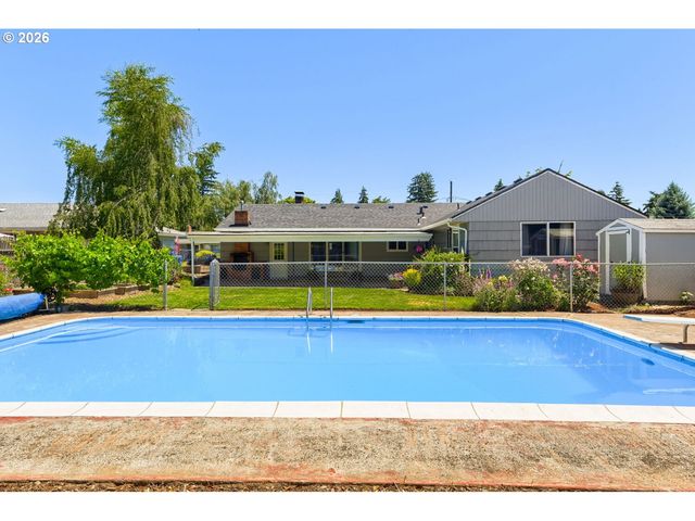 1107 Se 123RD Ave, Portland, OR 97233