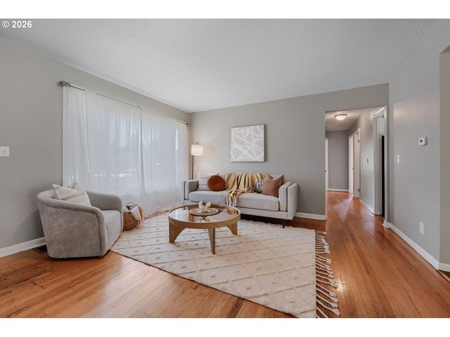 1107 Se 123RD Ave, Portland, OR 97233
