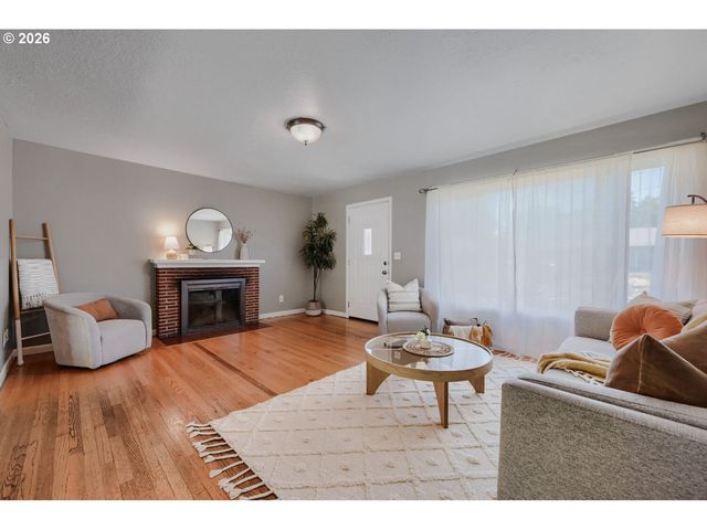1107 Se 123RD Ave, Portland, OR 97233