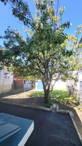 46 North Street, Lowell, MA 01852
