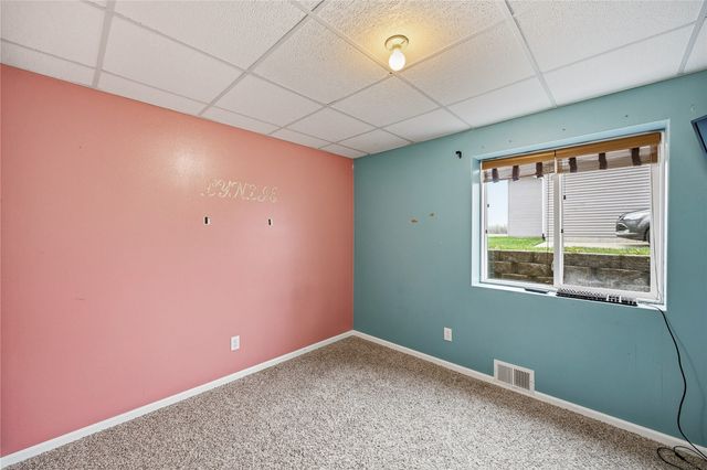 103 Longworth Avenue, Alburnett, IA 52202