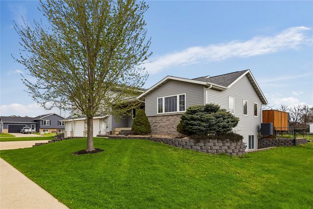 103 Longworth Avenue, Alburnett, IA 52202