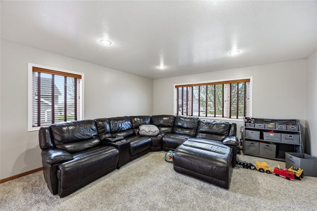 103 Longworth Avenue, Alburnett, IA 52202